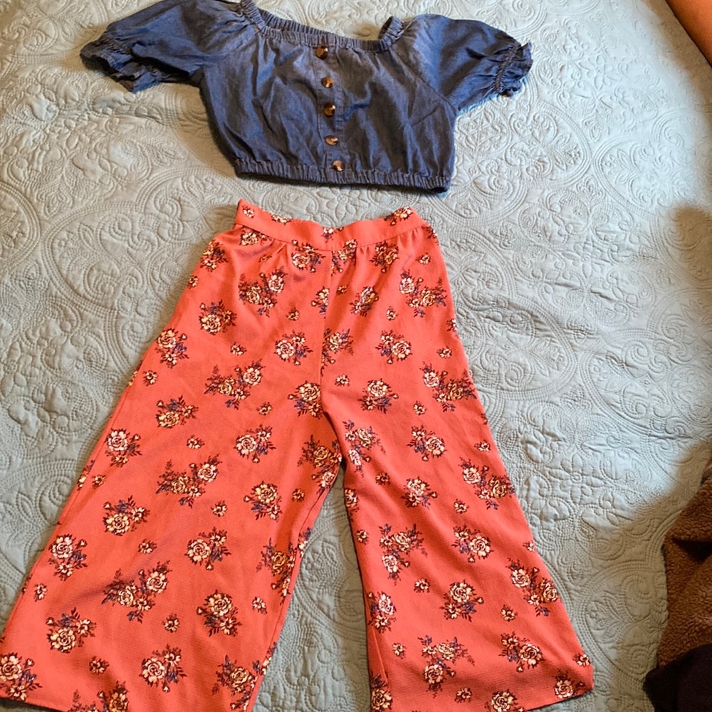 Girls 10/12 Knit Works Crop Top with  Bottoms